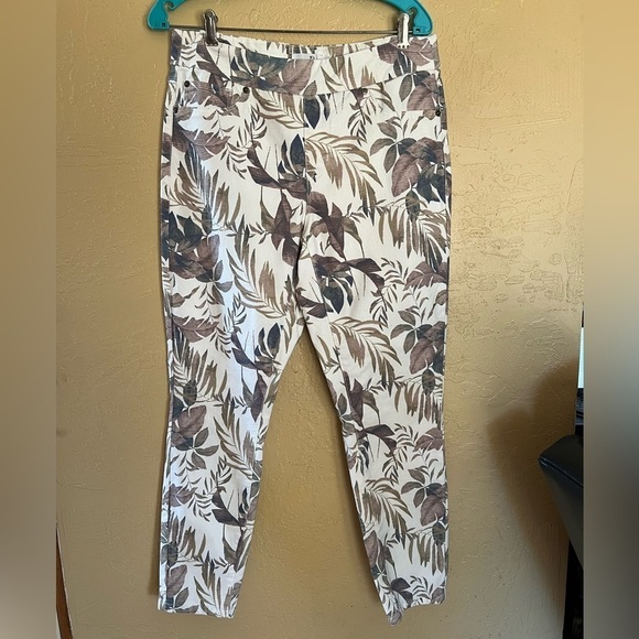 Tribal Audrey Mid Rise Ankle Jeans 10 - Picture 2 of 7